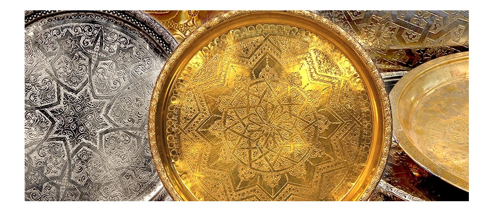 Antike orientalische Tabletts in der albena Marokko Galerie 